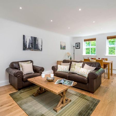 Splendid Apartment Near Vauxhall Tube Londra Exterior foto